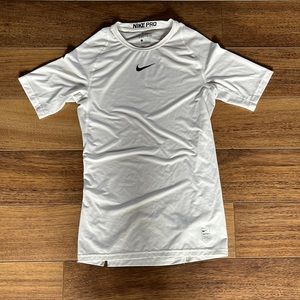 Nike Pro T-Shirt
